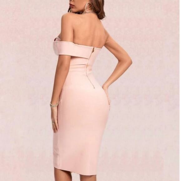 Bodycon Collection Kyra Bandage Dress in Dusty Pink Size M - Picture 3 of 12